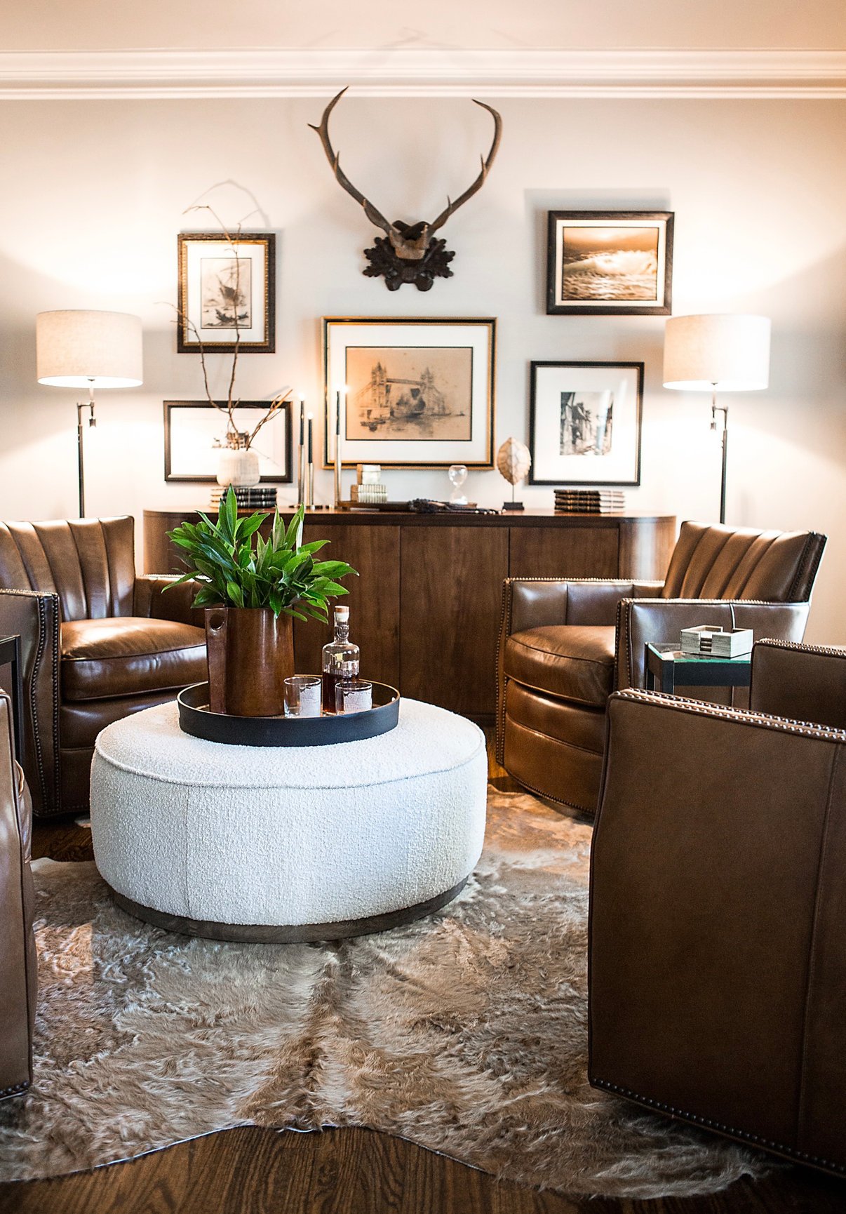 Cozy Convo Room